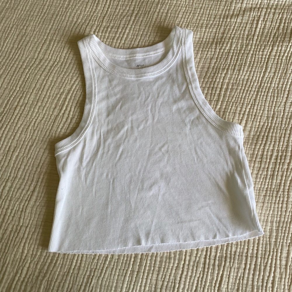 Ripped cropped tank
